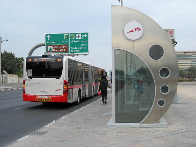 os-pontos-de-onibus-mais-diferentes-do-mundo